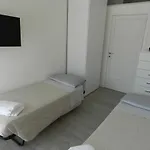 Lägenhet Via Cortonese 1