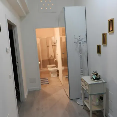 Via Cortonese 1 Apartment *