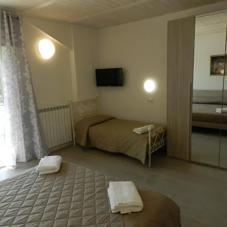 Apartment Via Cortonese 1