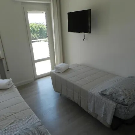 Via Cortonese 1 شقة *