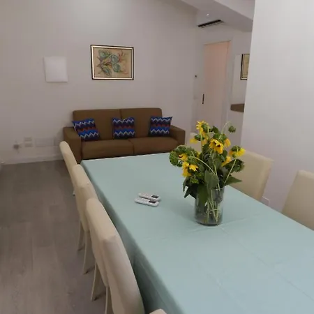 Apartment Via Cortonese 1