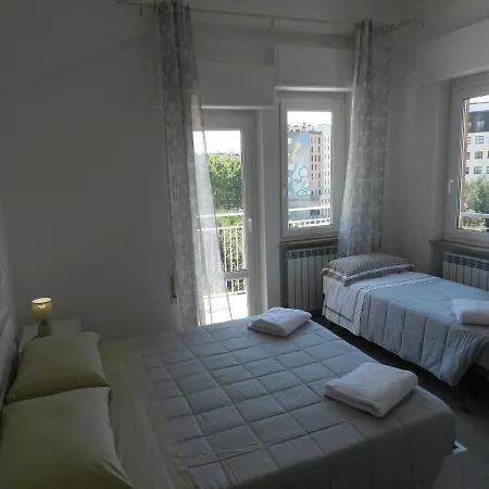 Apartamento Via Cortonese 1 *