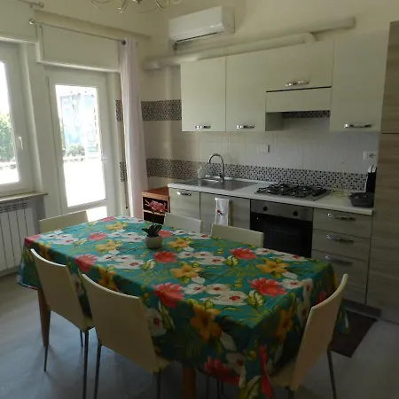 Apartment Via Cortonese 1