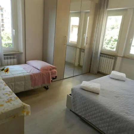 Apartment Via Cortonese 1