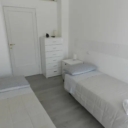 Via Cortonese 1 Appartement *