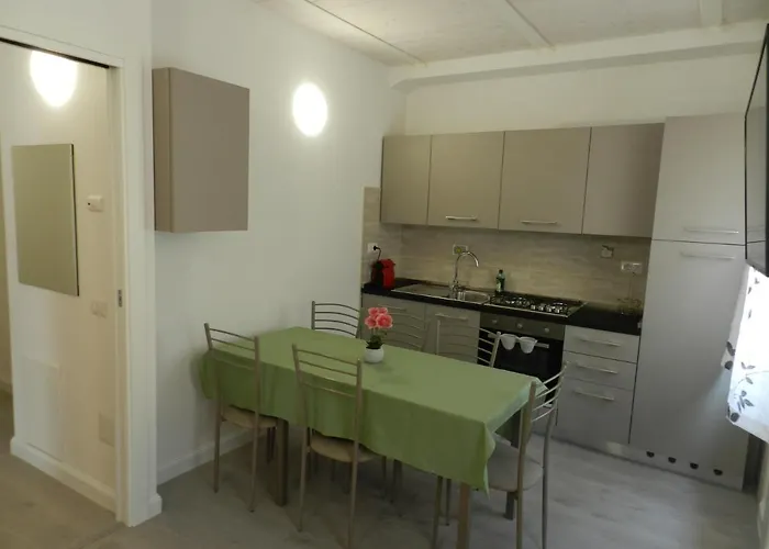 Lägenhet Via Cortonese 1